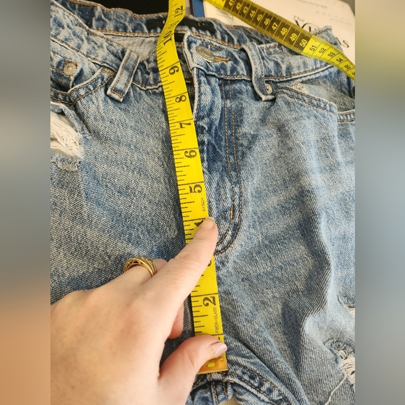 Aeropostale Mom Jeans Light Blue Denim High Rise Distressed - Picture 9 of 10